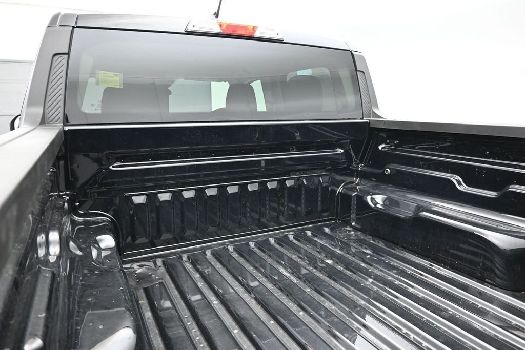 New 2026 Shadow Black Ford XL image 18