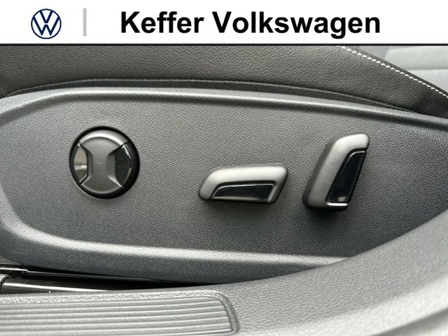 New 2026 Gray Volkswagen 1.5T SE image 13