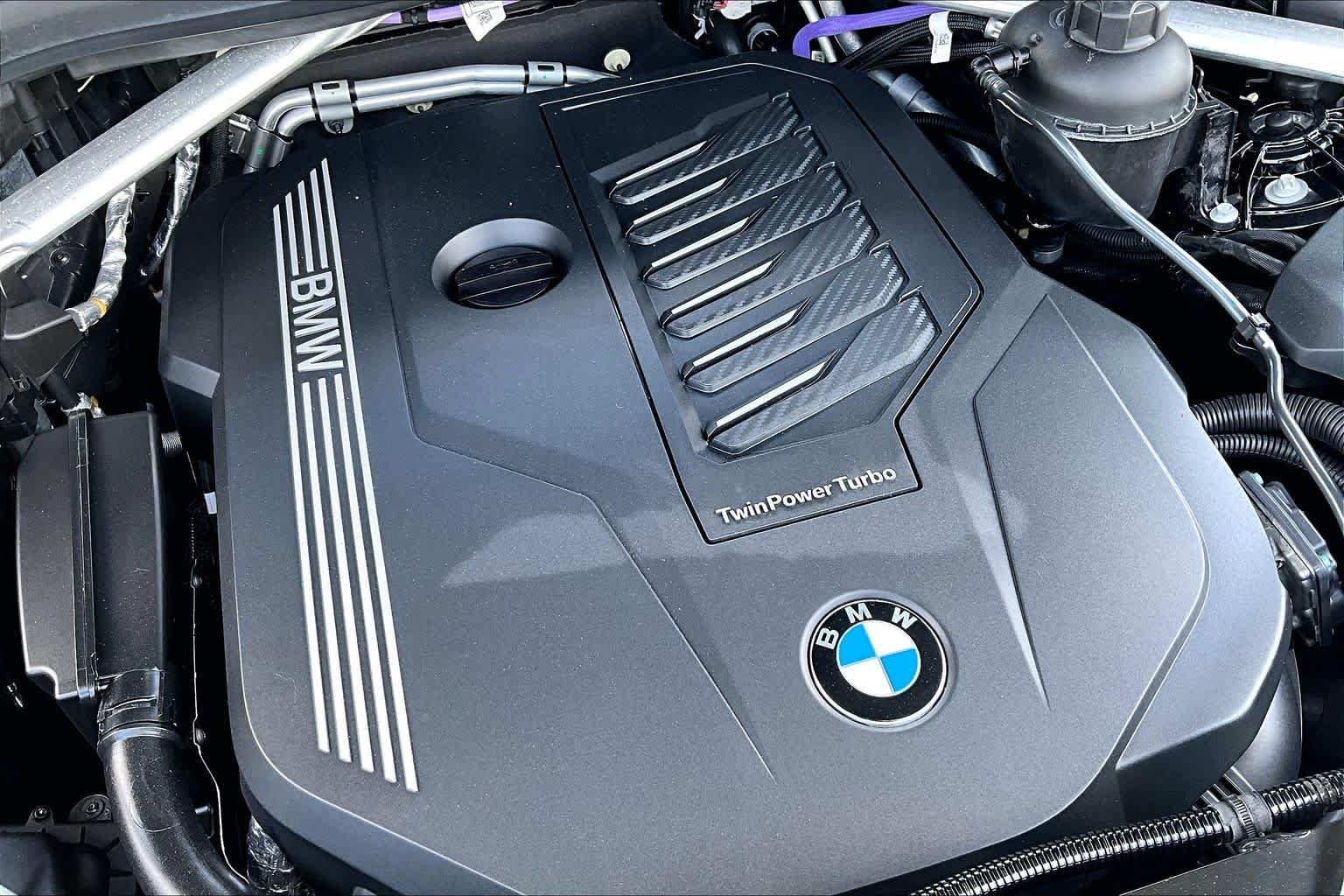 Certified Used 2023 Jet Black BMW xDrive40i image 34