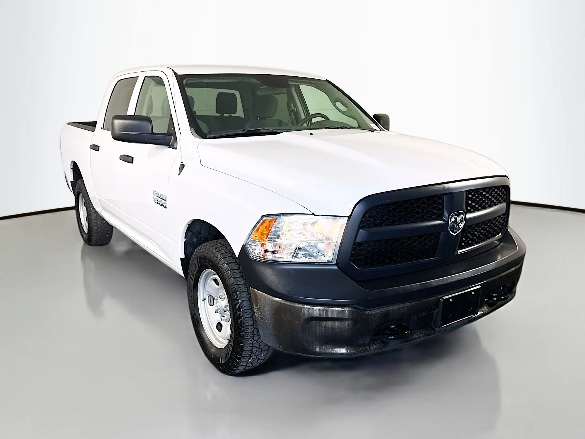 2018 RAM 1500 Tradesman 4x4 Crew Cab 5'7's photo