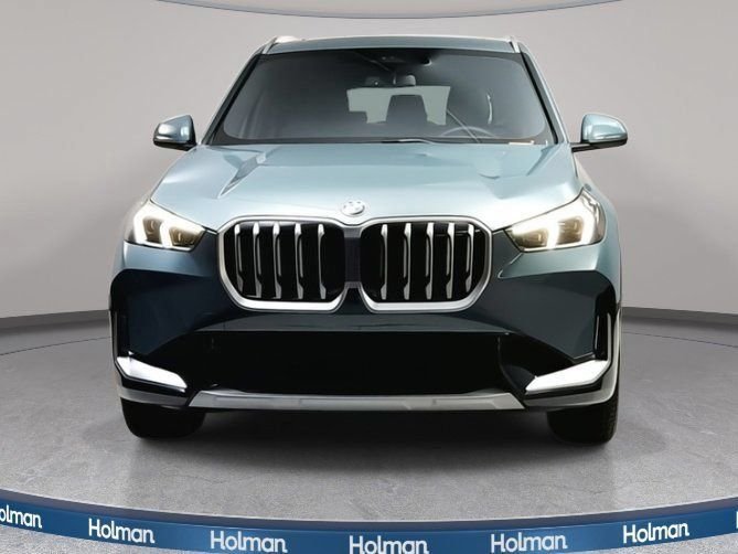 Used 2026 Cape York Green Metallic BMW xDrive28i image 12