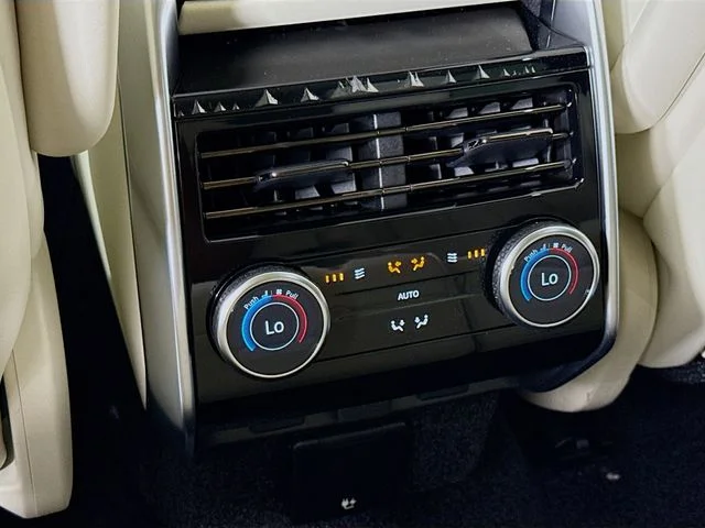 New 2026 Batumi Gold Premium Metallic Land Rover SE image 27