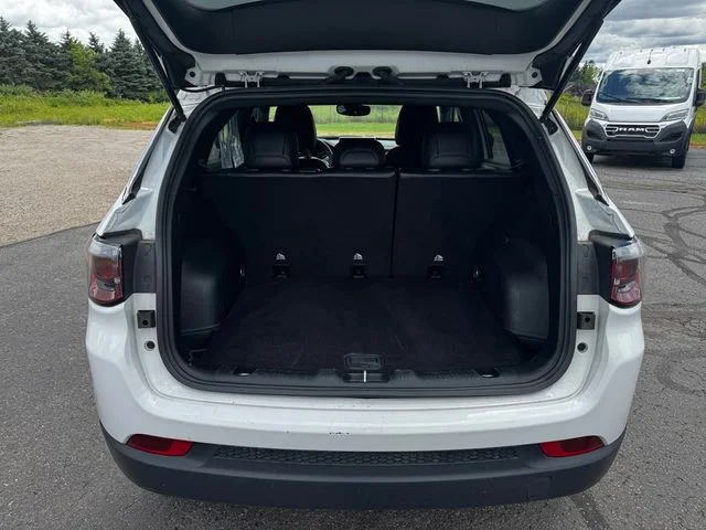 Certified Used 2024 White Jeep Latitude image 16
