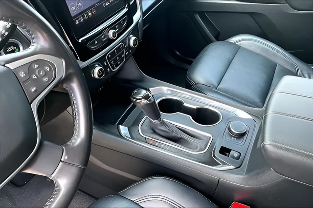 Used 2020 Silver Ice Metallic Chevrolet LT image 15