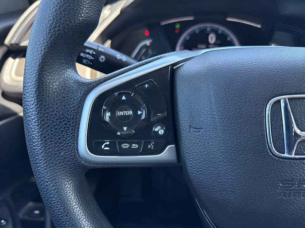 Used 2020  Honda LX image 13