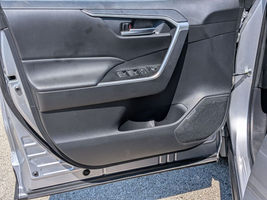 Certified Used 2025 Silver Toyota XLE image 18