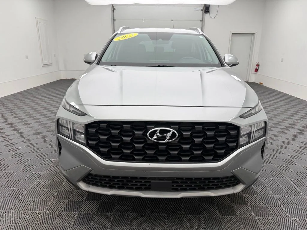Used 2023 Silver Hyundai SEL image 15