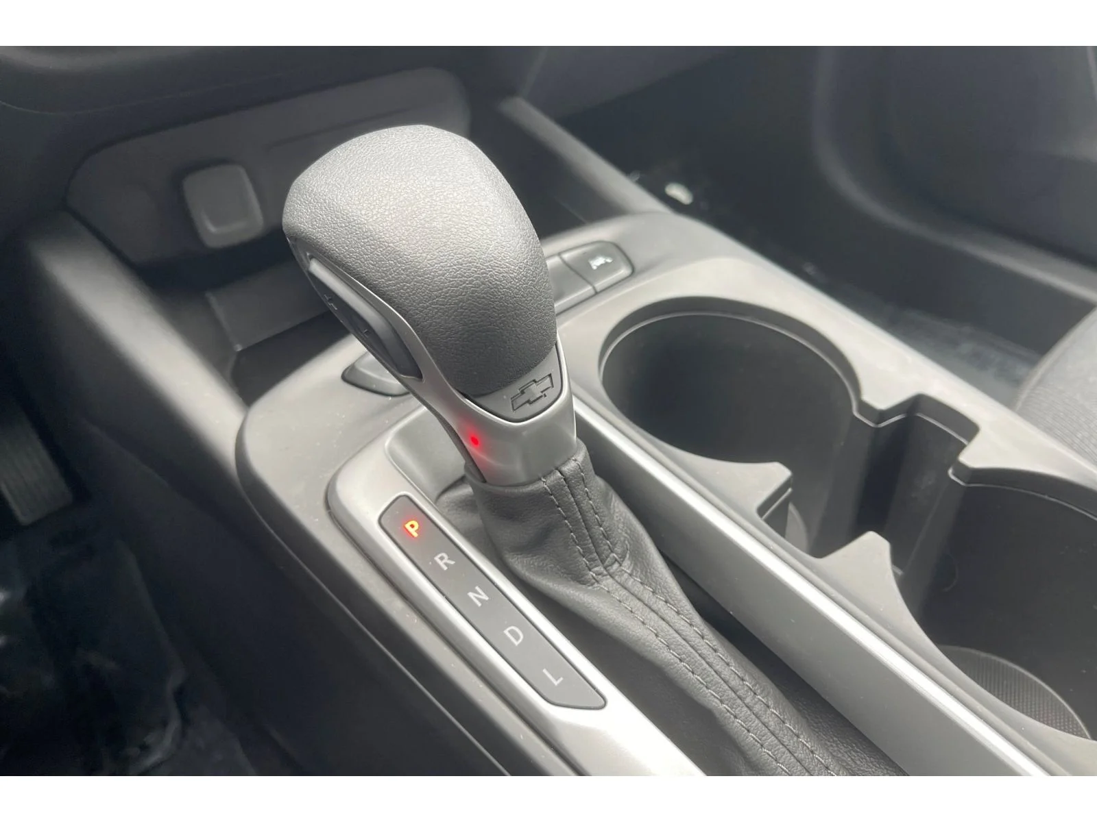 Used 2026 Summit White Chevrolet LS image 30