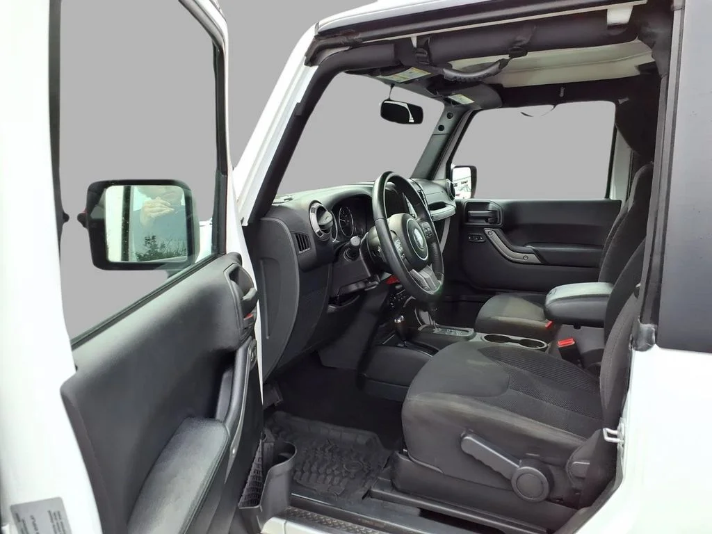 Used 2017 White Jeep Sport image 23