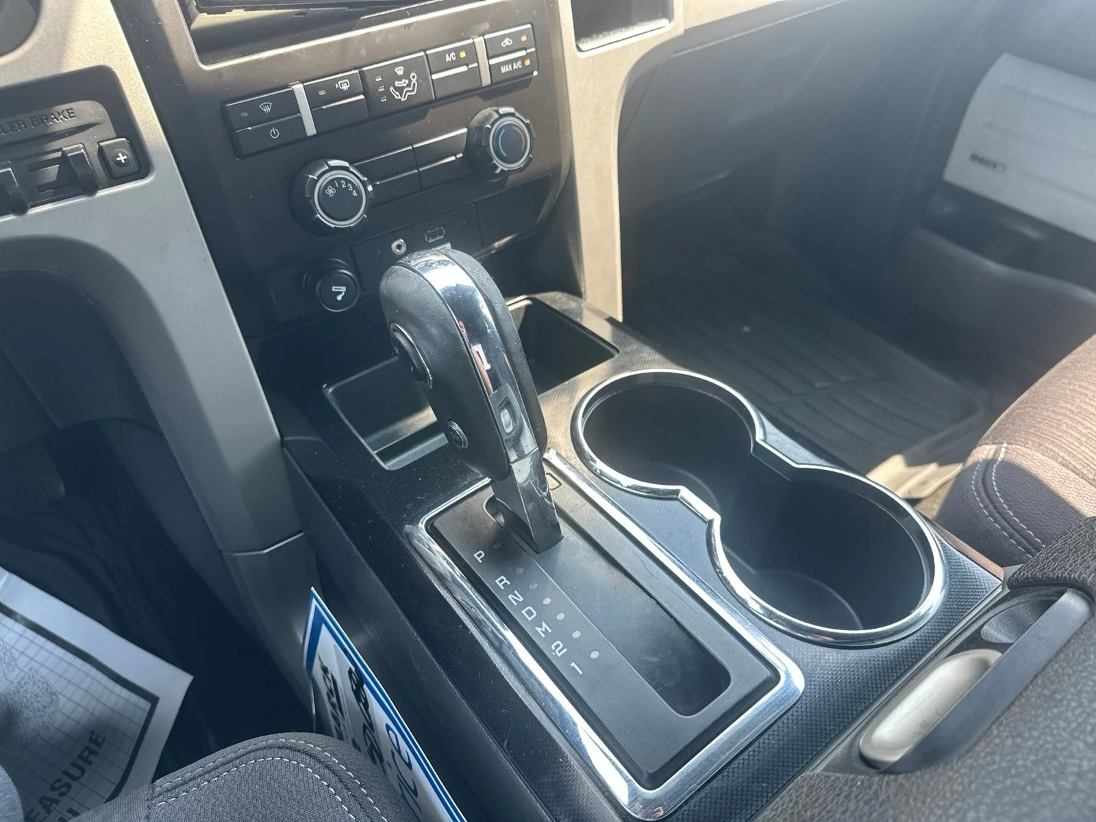 Used 2012 Blue Ford XL image 53