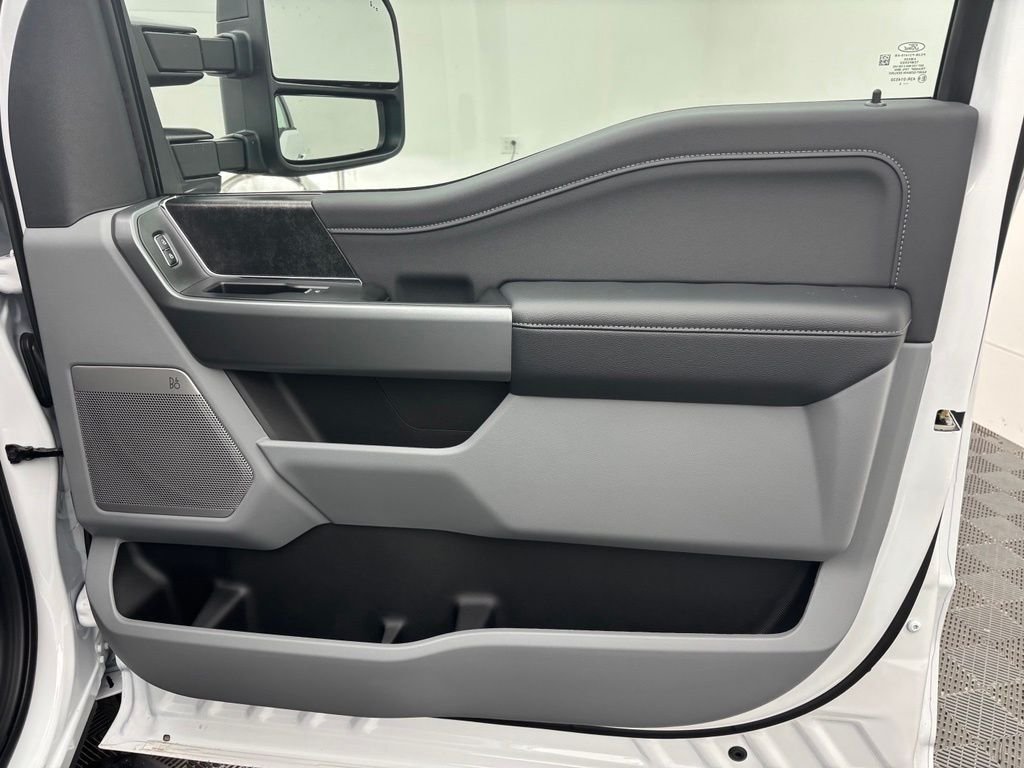 New 2026 White Ford XLT image 30