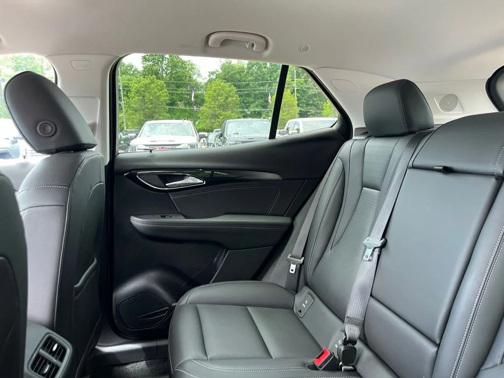 Used 2024 Amethyst Metallic Buick Preferred image 17