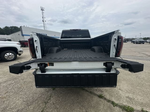 Used 2024 White GMC AT4 image 45