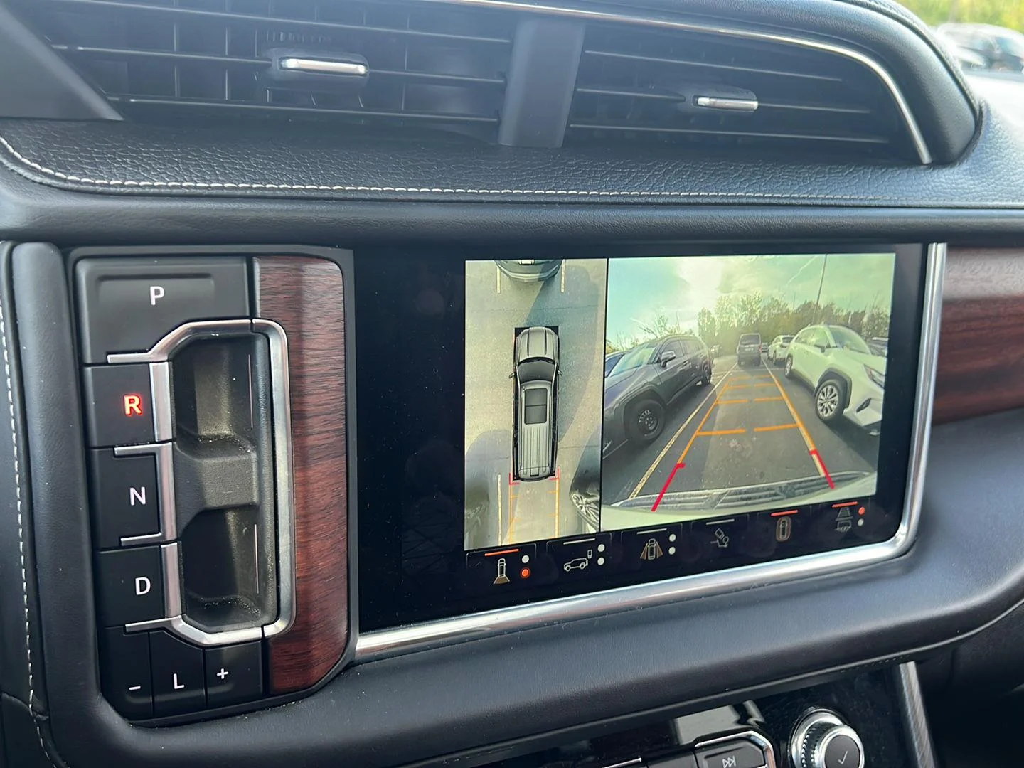 Used 2023 Sterling Metallic GMC Denali Ultimate image 7