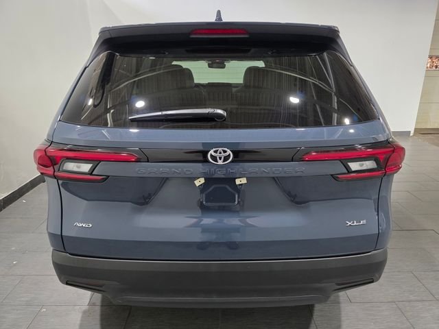 Used 2026 White Toyota XLE image 4