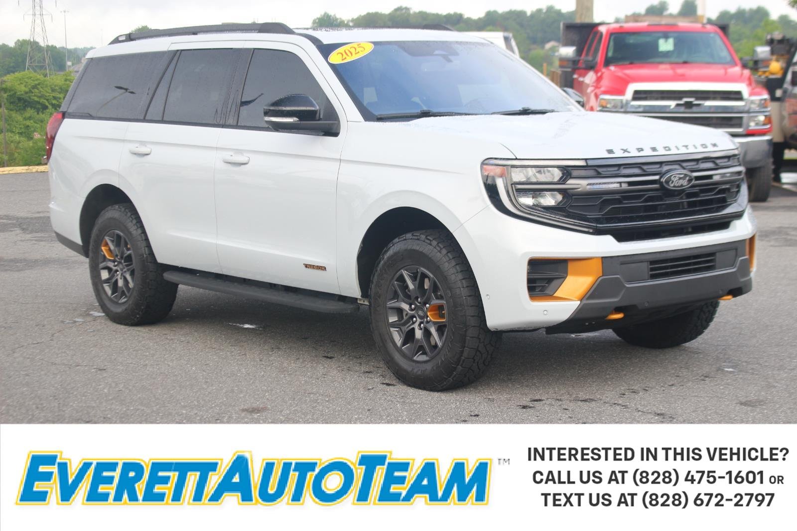 Used 2025 Space Silver Ford Tremor image 1