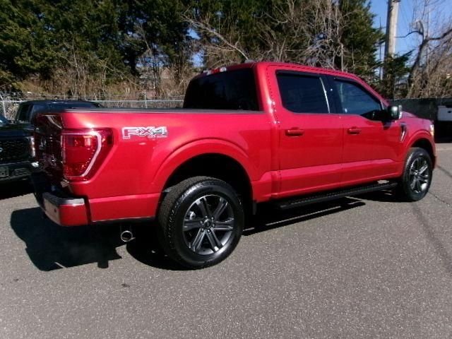 Certified Used 2023 Hot Pepper Red Metallic Tinted Clearcoat Ford XLT image 6