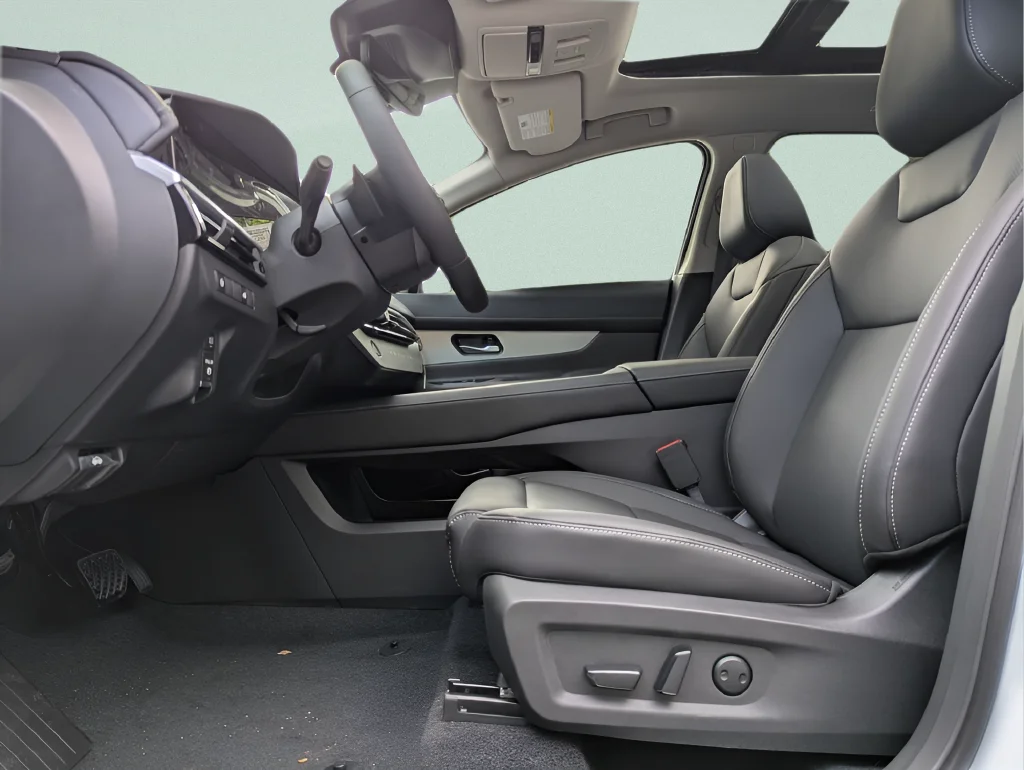 New 2026 White Nissan SL image 10