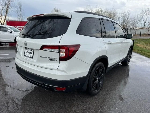 Used 2022  Honda Black Edition image 3