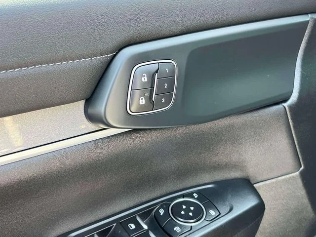 Certified Used 2024 Oxford White Ford Lariat image 26