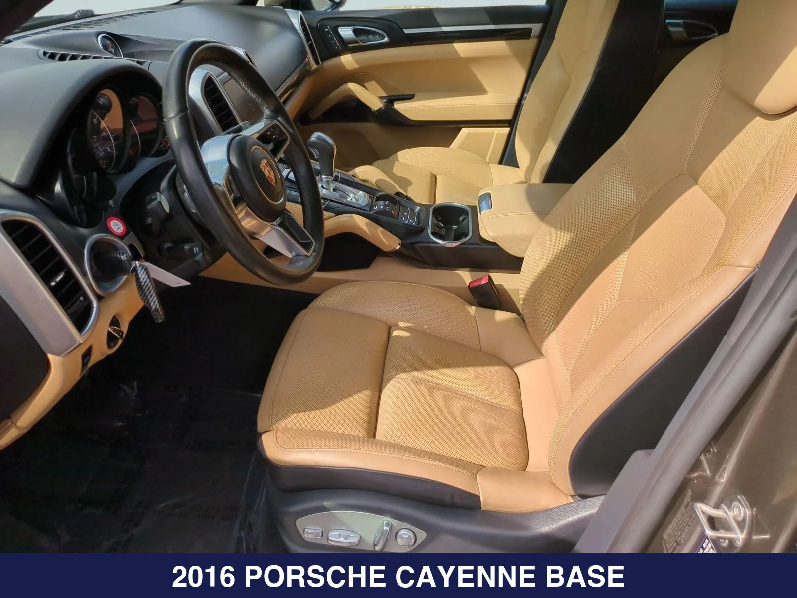 Used 2016 Brown Porsche Base image 14