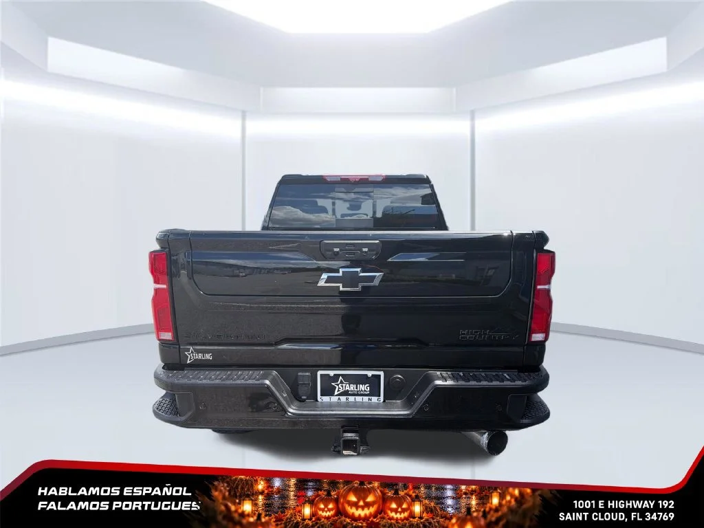 Used 2024 Black Chevrolet High Country image 4