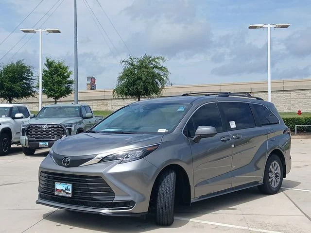 New 2026  Toyota LE image 8