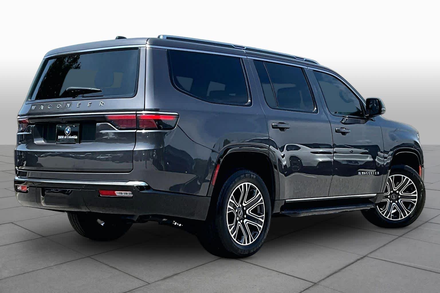 Used 2025 Baltic Gray Metallic Clearcoat Jeep  image 13