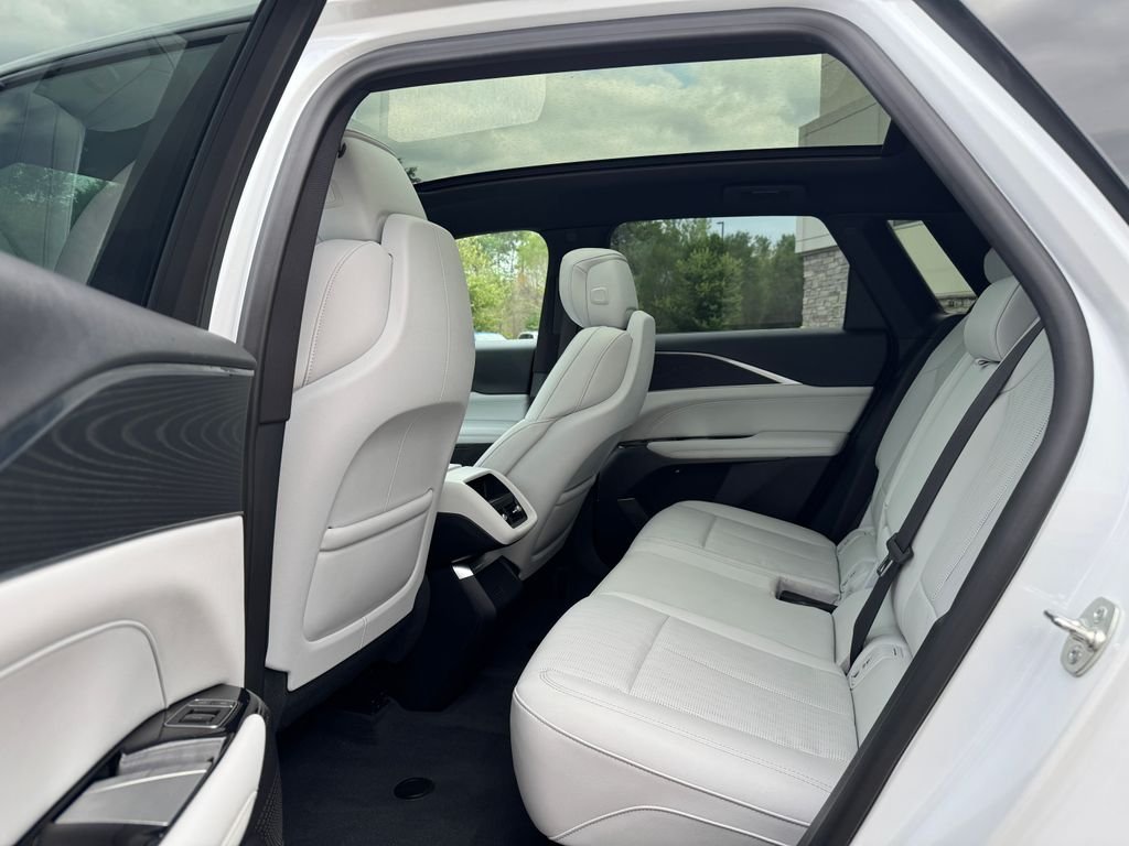 Used 2024 Crystal White Cadillac Sport image 24