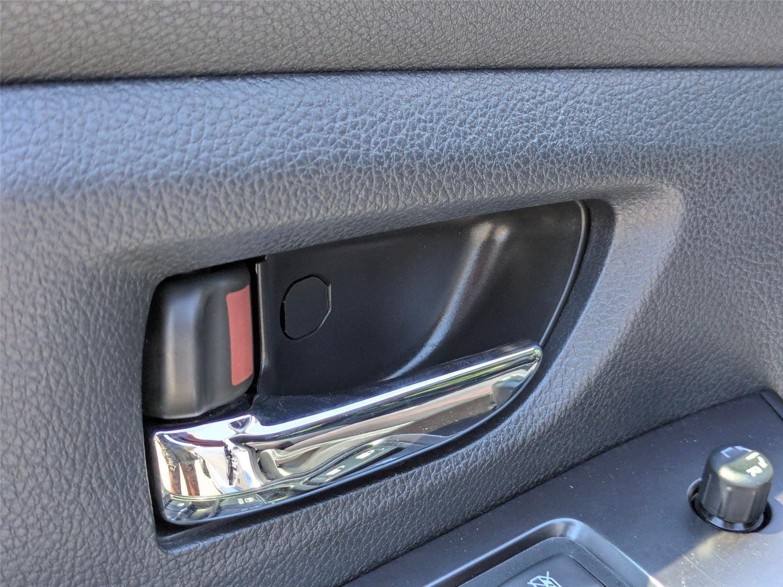 Used 2021 Ice Silver Metallic Subaru  image 12