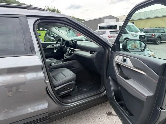 Used 2026 Gray Ford Active image 34
