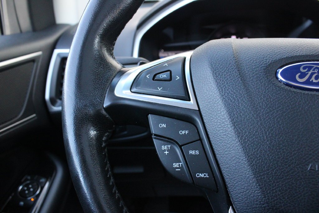 Used 2015 Black Ford SEL image 12