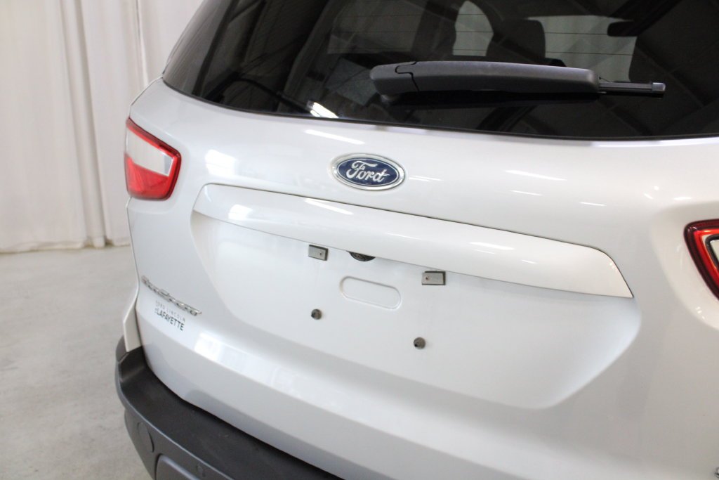 Used 2019 Silver Metallic Ford SE image 31