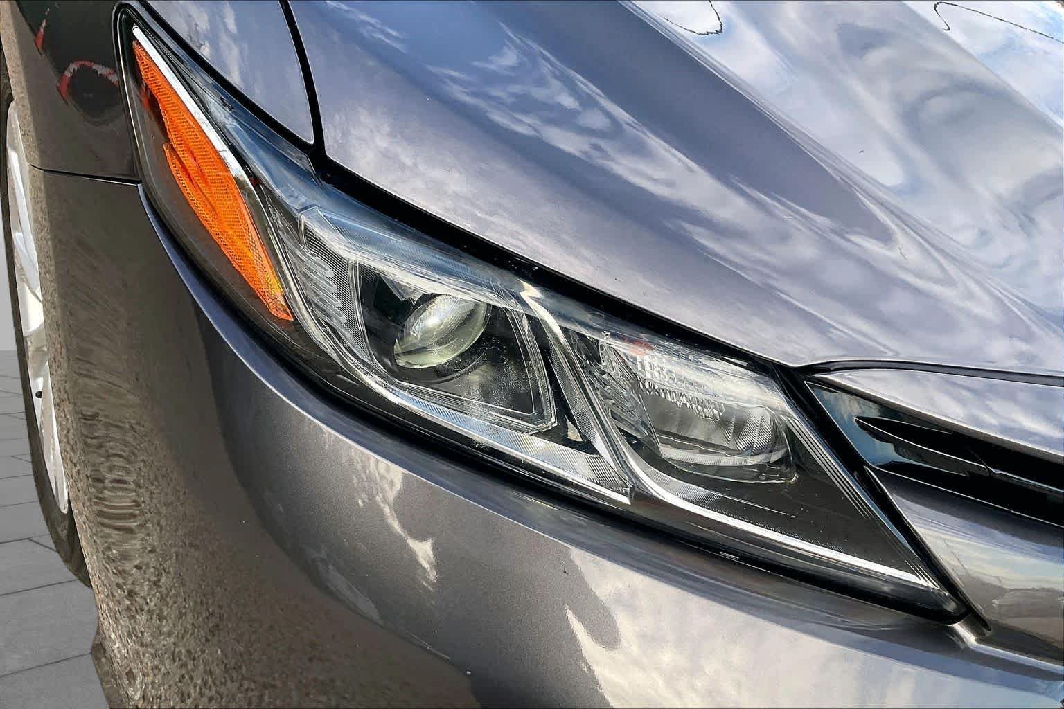 Used 2019 Predawn Gray Mica Toyota LE image 27