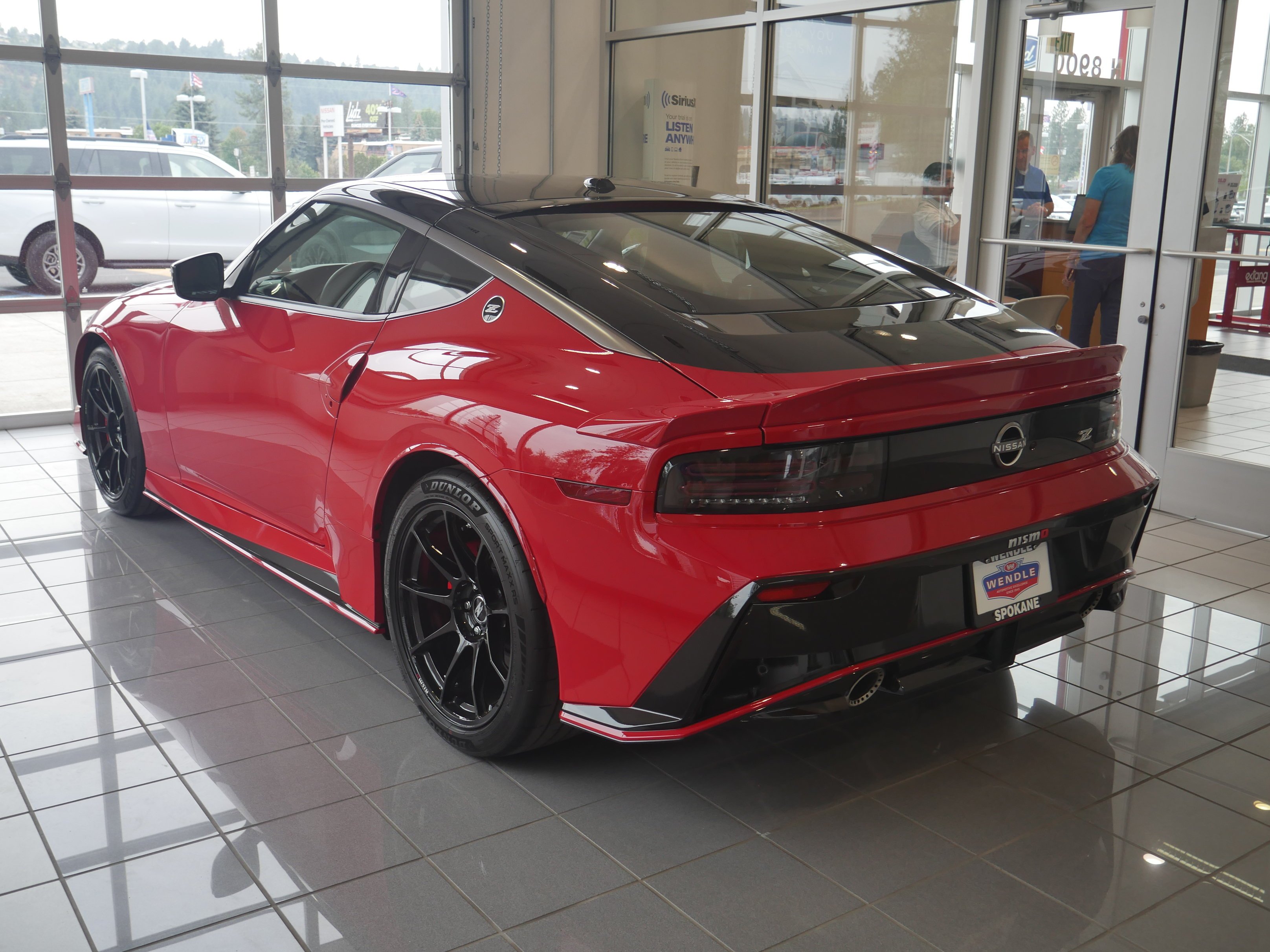 New 2027 Solid Red / Super Black Two-tone Nissan NISMO® image 21