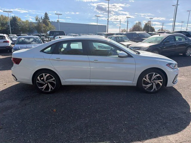 3VWGW7BU4TM001379