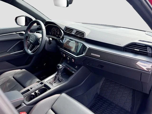 Used 2025  Audi Premium Plus image 30