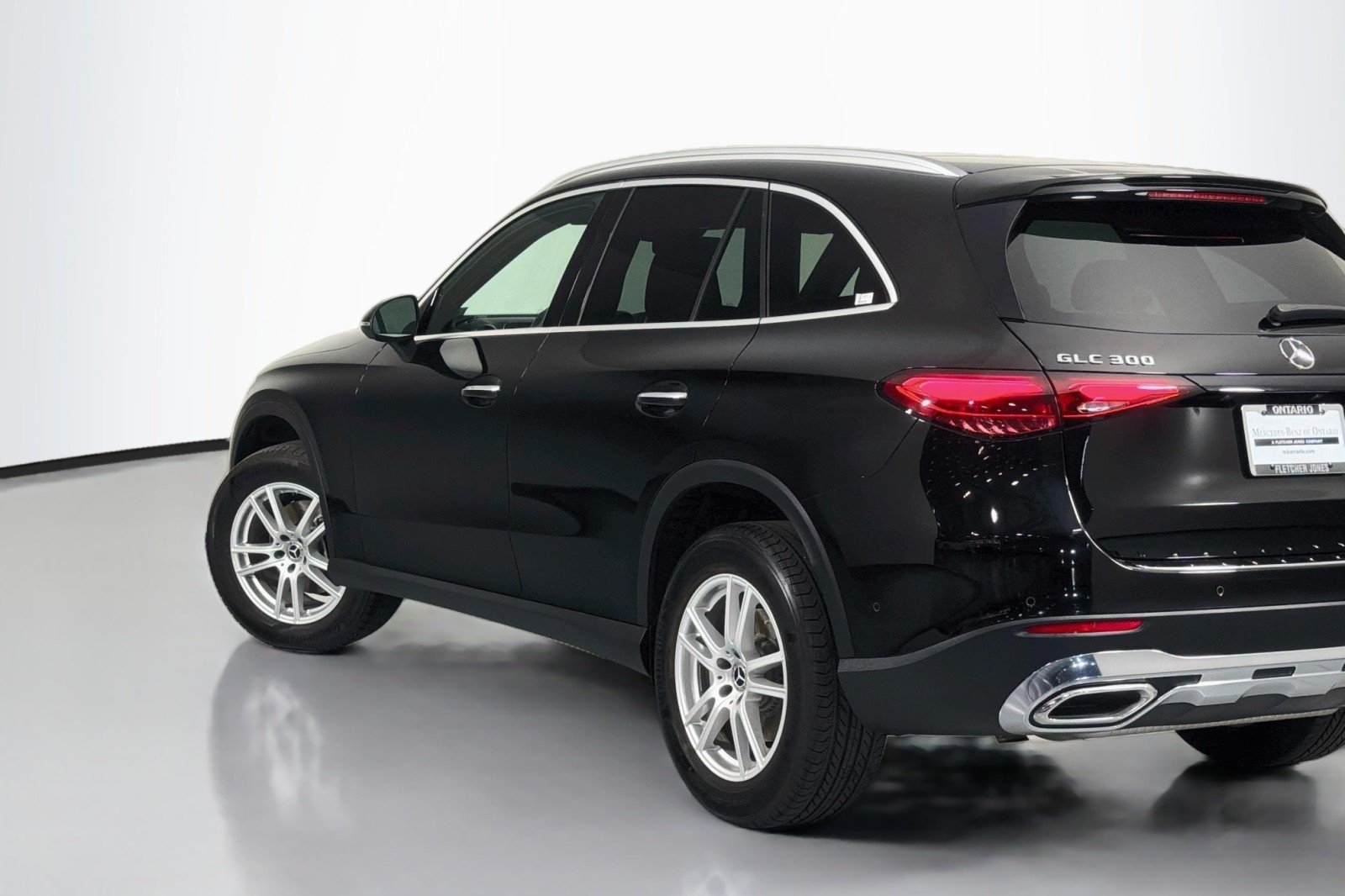 Used 2024 Black Mercedes-Benz 300 image 15