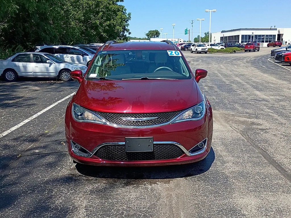 Used 2020 Velvet Red Pearl Coat Chrysler Launch Edition image 8