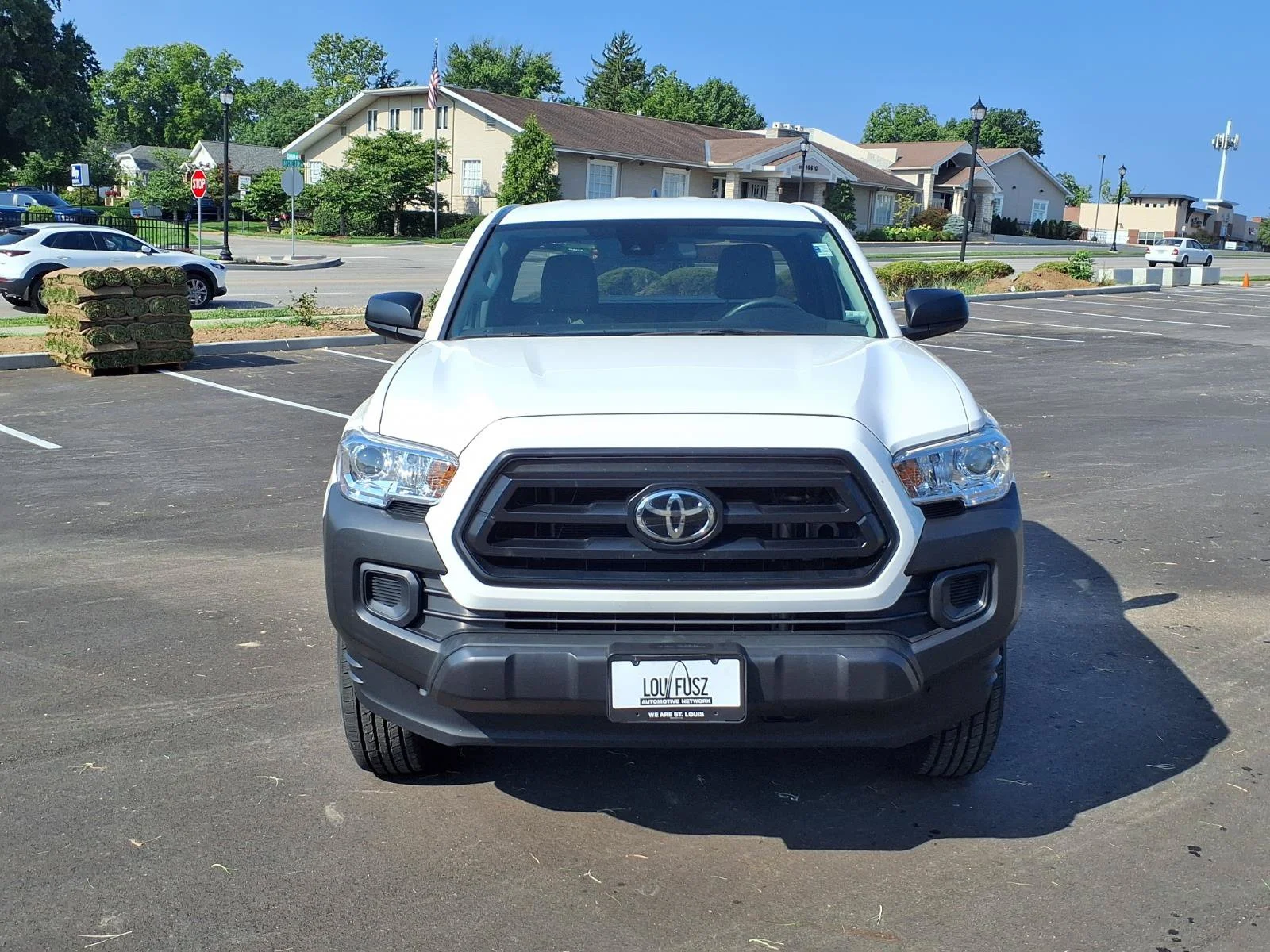 Certified Used 2022 White Toyota SR image 27