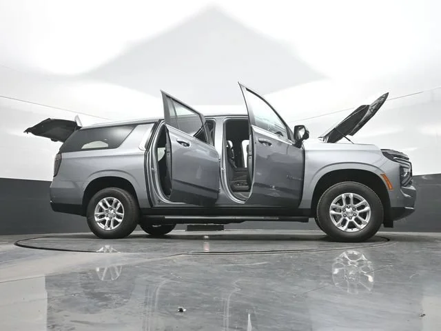 2026 Chevrolet Suburban LS - Photo 31