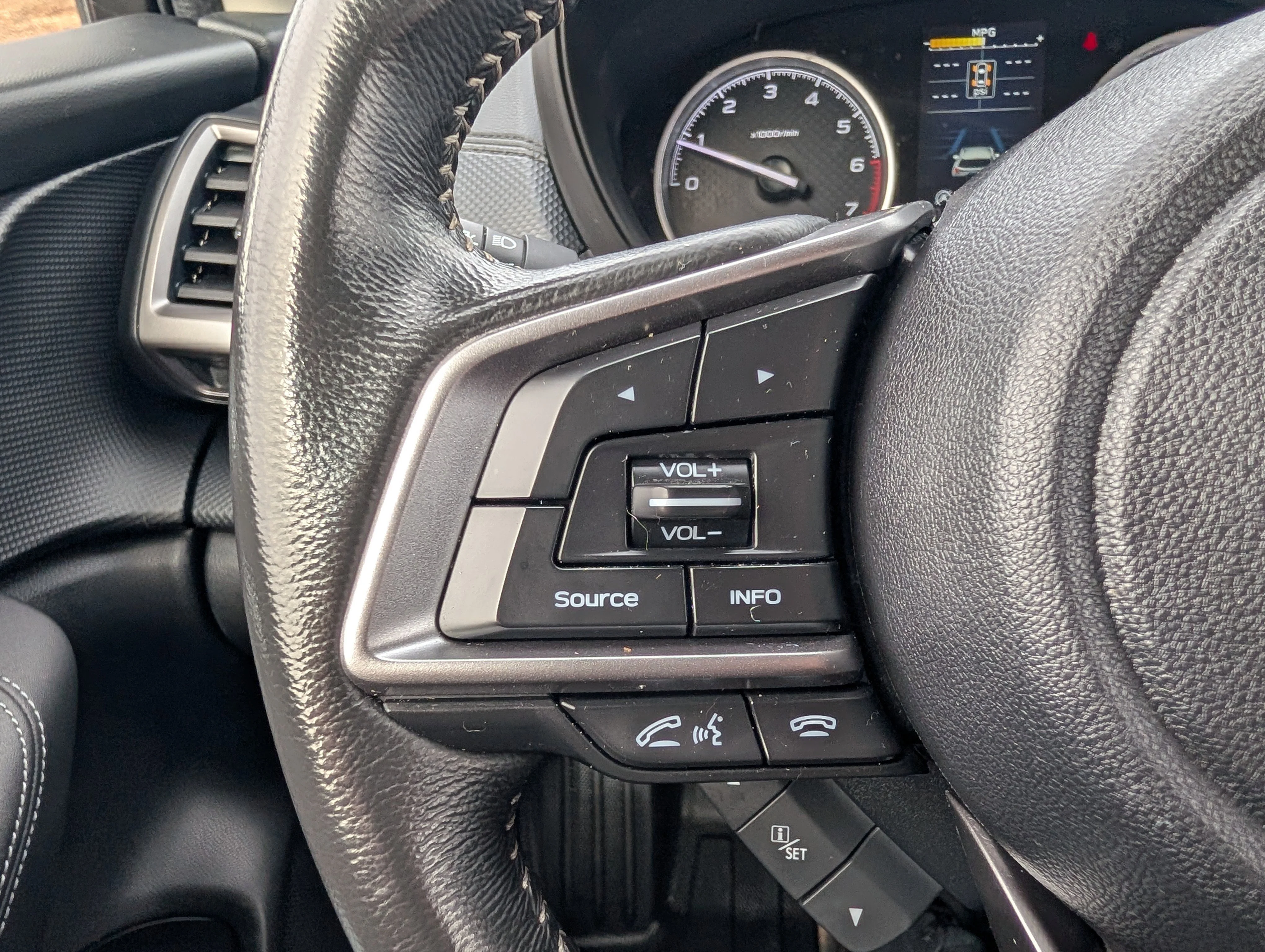 Used 2024 Ice Silver Metallic Subaru Premium image 29