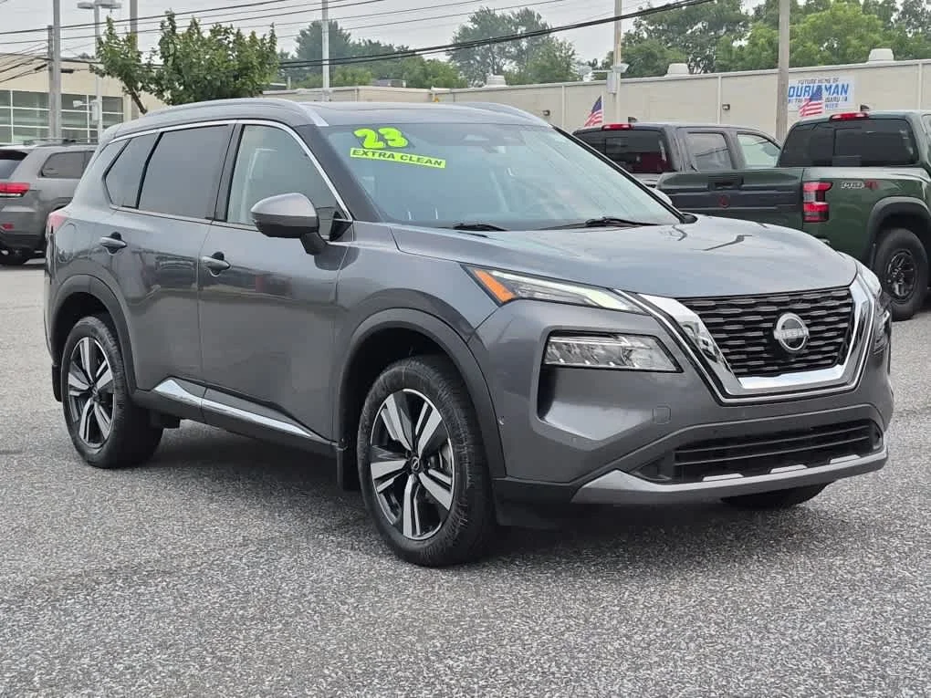 Used 2023 Gun Metallic Nissan SL image 2