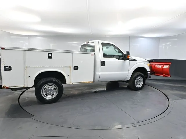 Used 2014 White Ford XL image 4