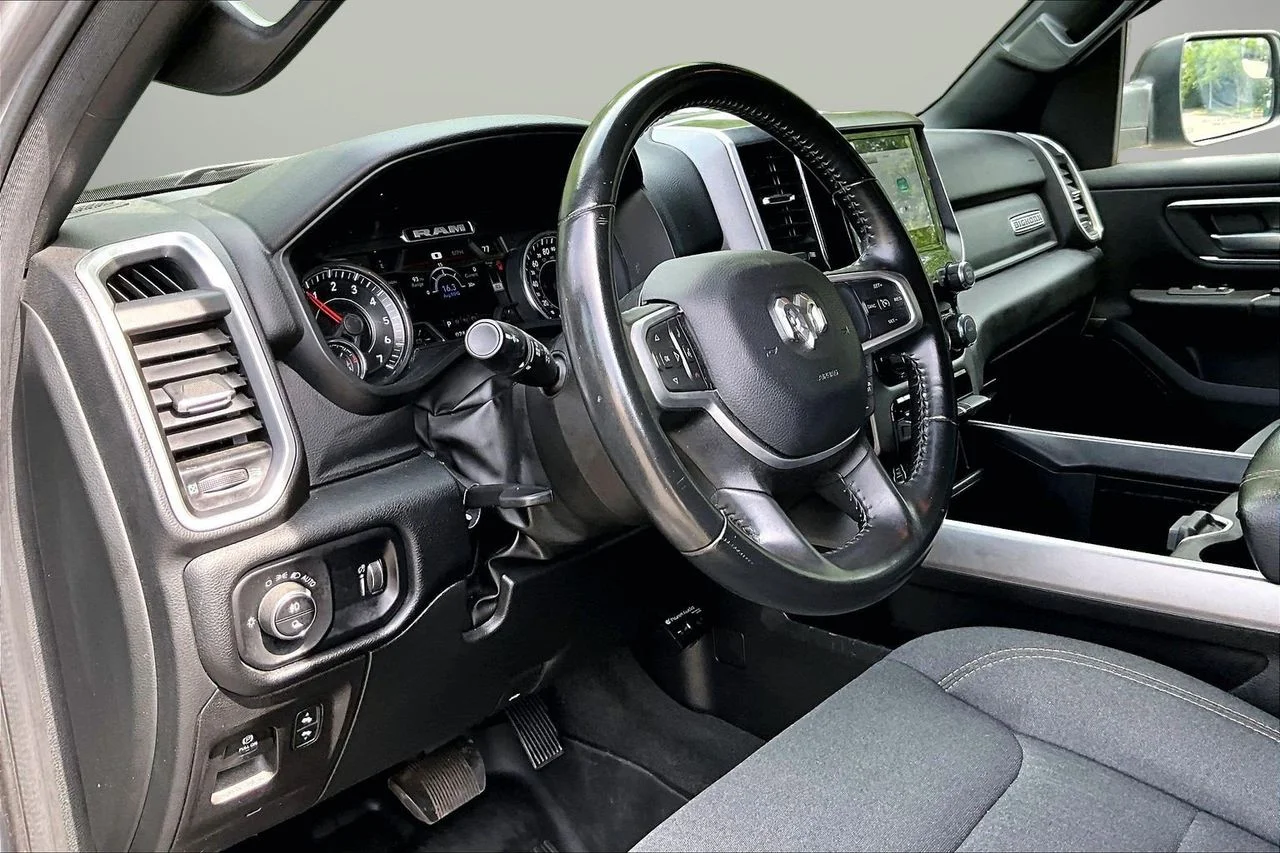 Used 2022 Silver Ram Big Horn/Lone Star image 19