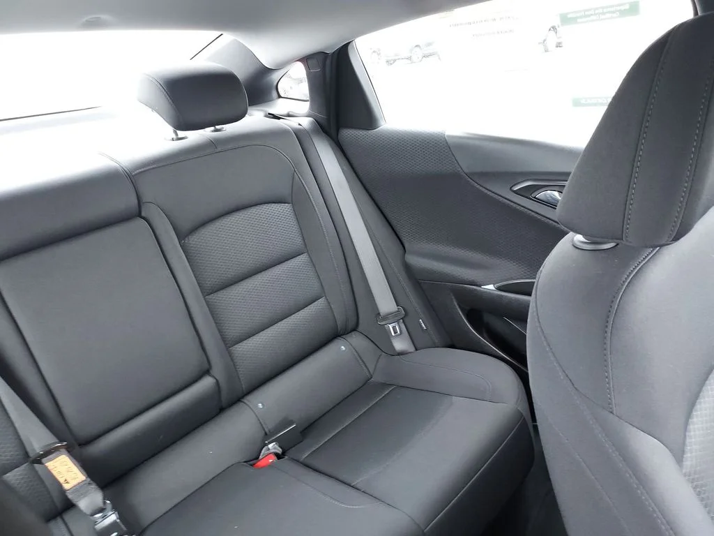 Used 2024 White Chevrolet LT image 14
