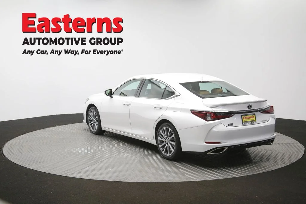 Used 2021 White Lexus 350 image 67