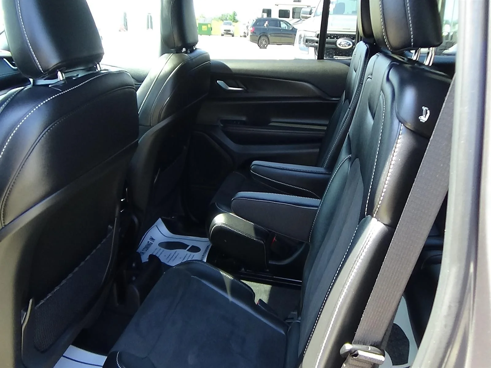 Certified Used 2025 Baltic Gray Metallic Clear Coat (pas) Jeep Altitude X image 12