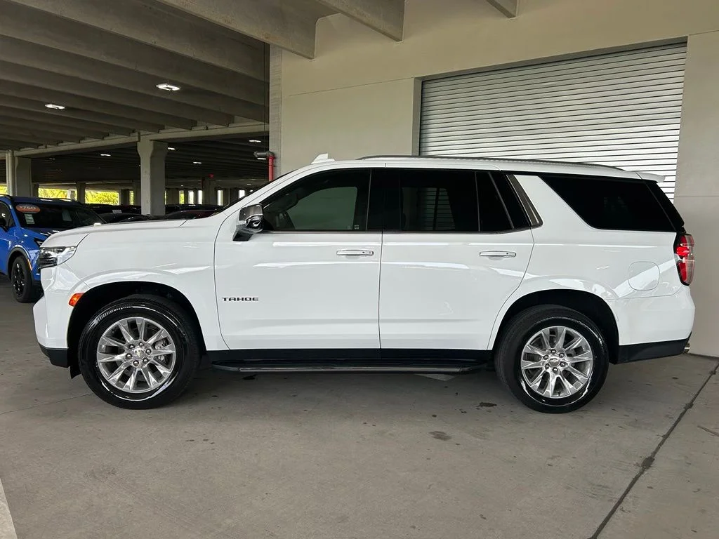 Used 2022 Summit White Chevrolet Premier image 8