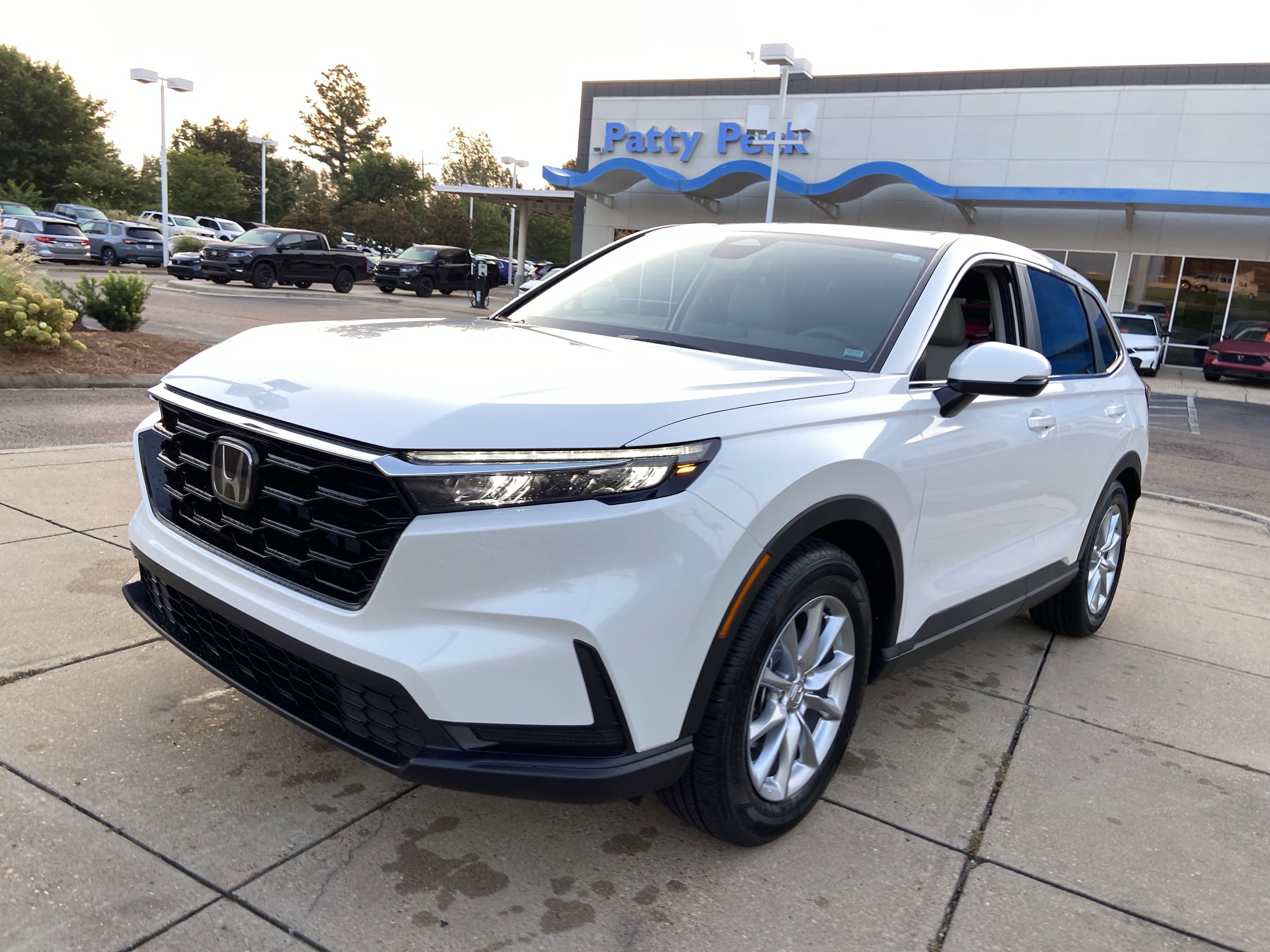 New 2026 Platinum White Pearl Honda EX image 4